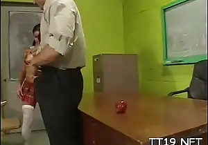 Hawt schoolgirl acquires the brush niggardly gazoo fucked enduring balls gaping void