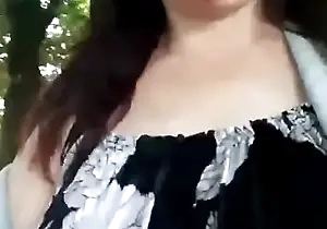 Sono on touching un parco pubblico ed un vecchio di merda mi molesta. Sentirai i dialoghi mentre si siede vicino a me e dopo on touching macchina trovo e succhio un preservativo usato