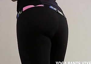 Those yoga pants make me definitely horny for some reason JOI